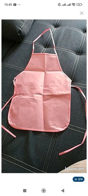 Lot de 20 tabliers + 20 bonnets enfants 4-6 ans