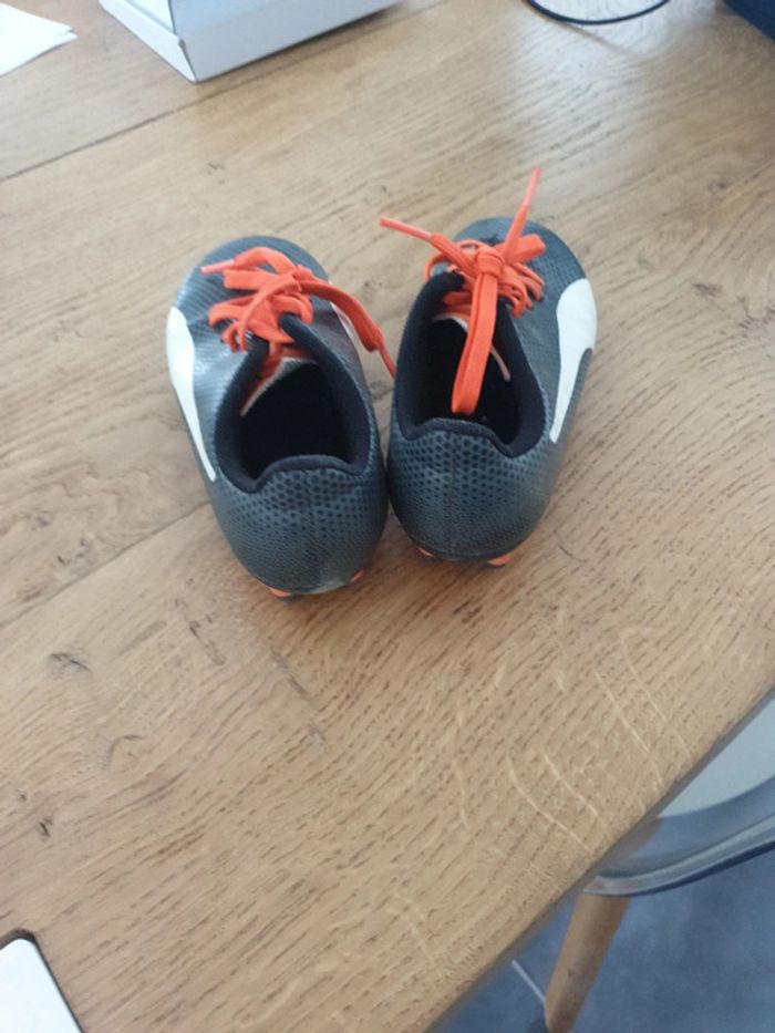 Chassures de foot puma 30 - photo numéro 3