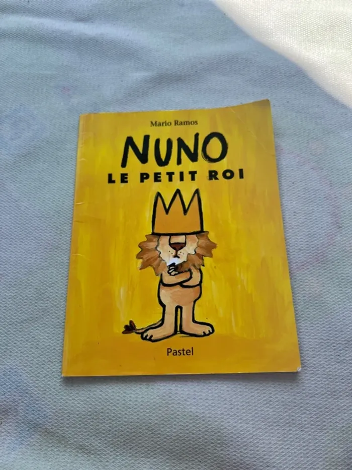 Livre Nuno Petit Roi – Bon état