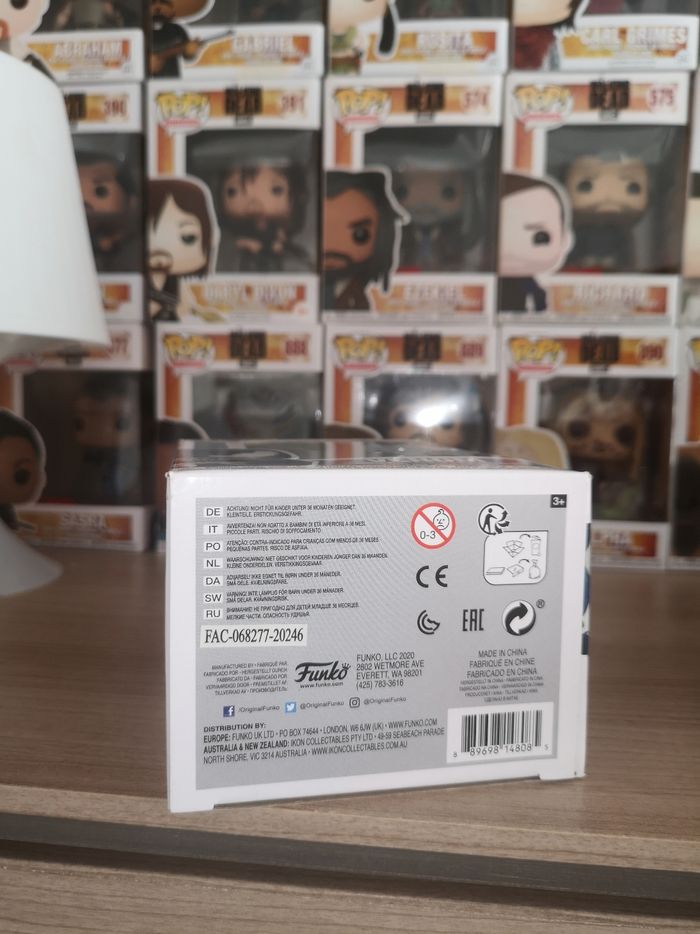 Funko pop Marvel 234 Venom Special edition - photo numéro 6