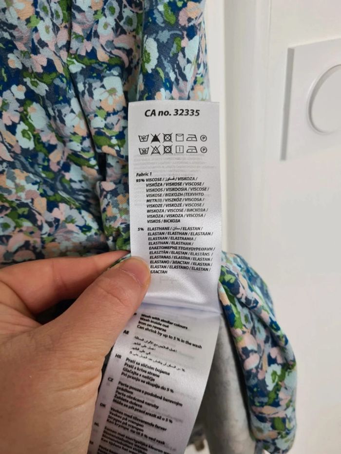 🌸 T-shirt floral CISO - Neuf avec étiquette 🌸 - photo numéro 4