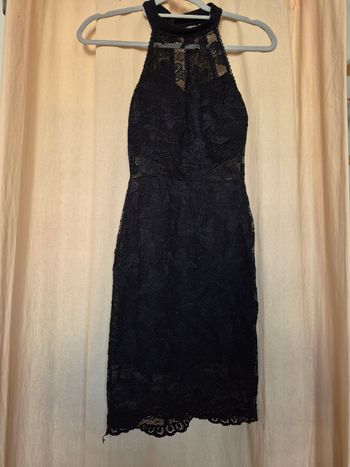 Robe noir en dentelle