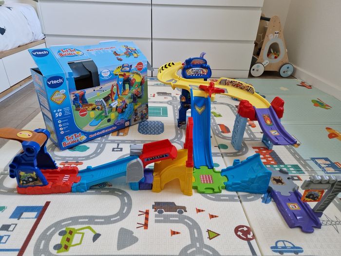 Circuit maxi cascades Tut tut bolide