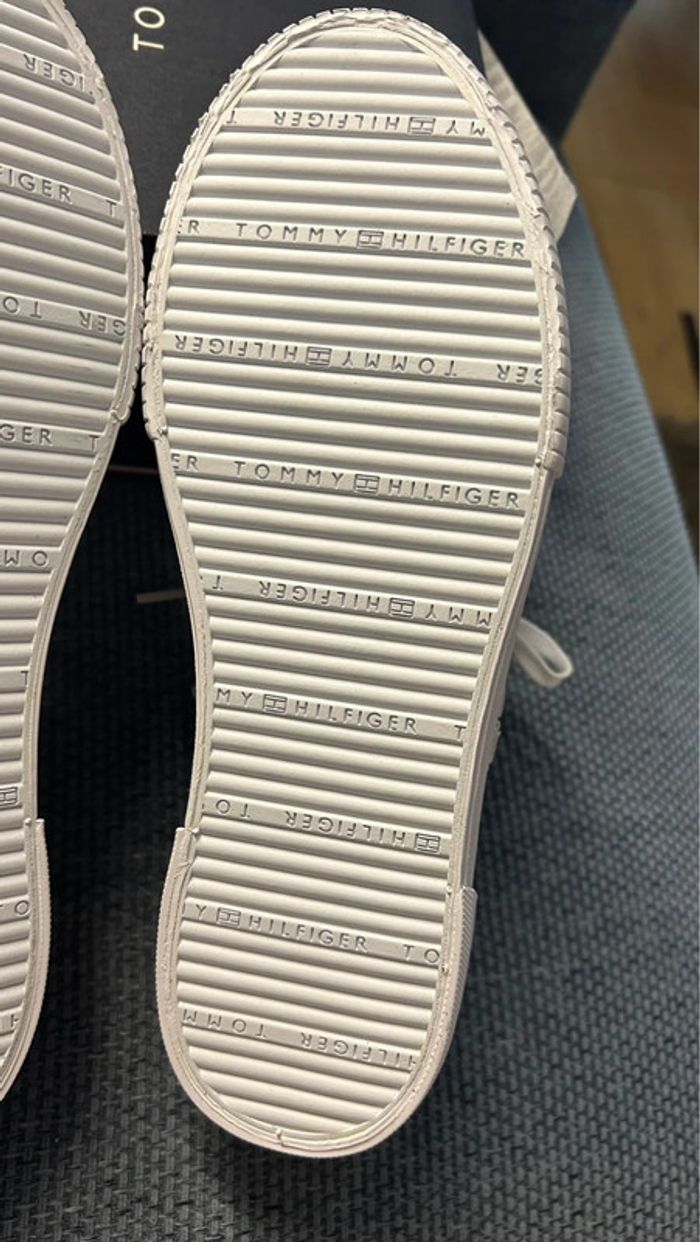 Sneakers - baskets Tommy Hilfiger neufs taille 39 - photo numéro 13