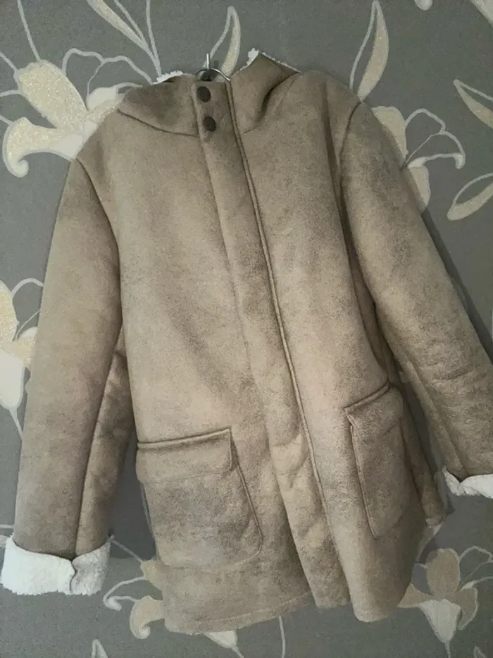 Manteau fille, dix ans  Kiabi tient chaud - photo numéro 2