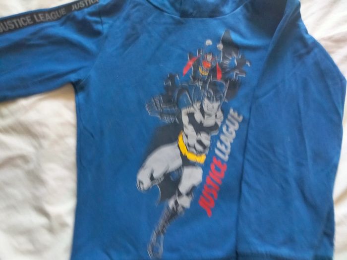 Sweat justice League 8 ans - photo numéro 3