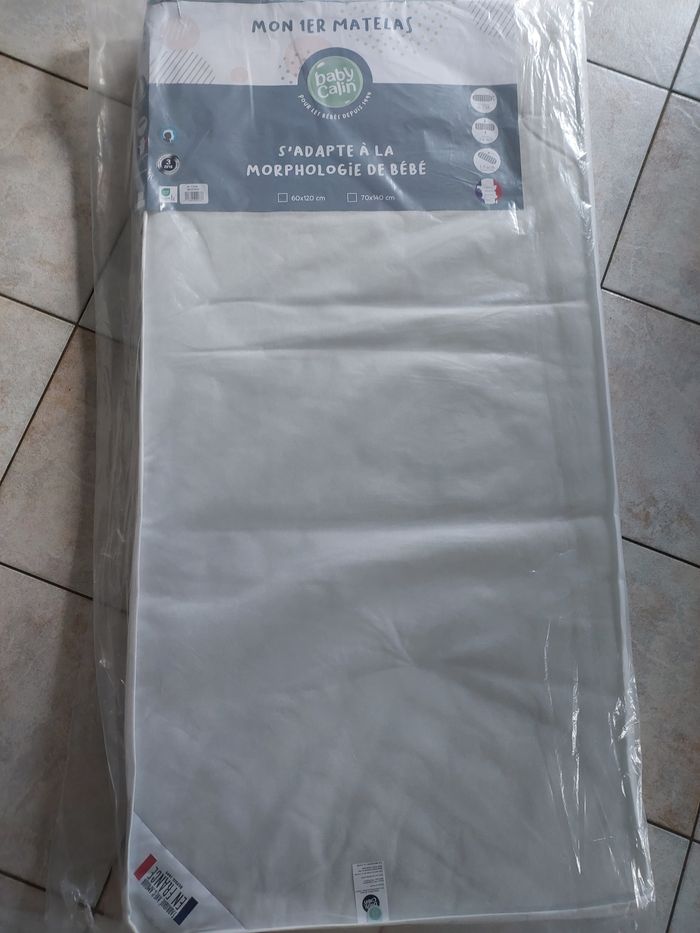 Matelas bebe