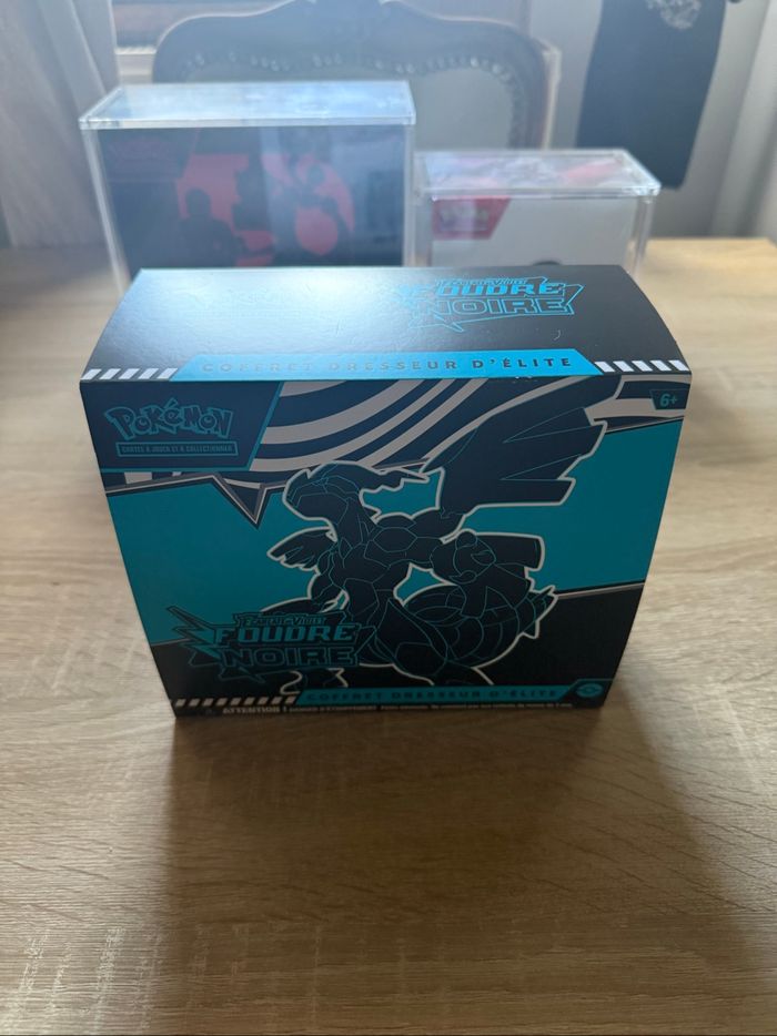 ETB Pokémon EV10.5 Foudre Noire Reconditionné