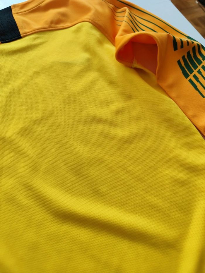 T shirt Nike t 8 10 ans - photo numéro 5