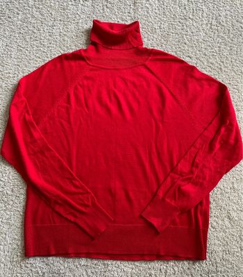 Pull col roulé couleur rouge marque Mango taille M