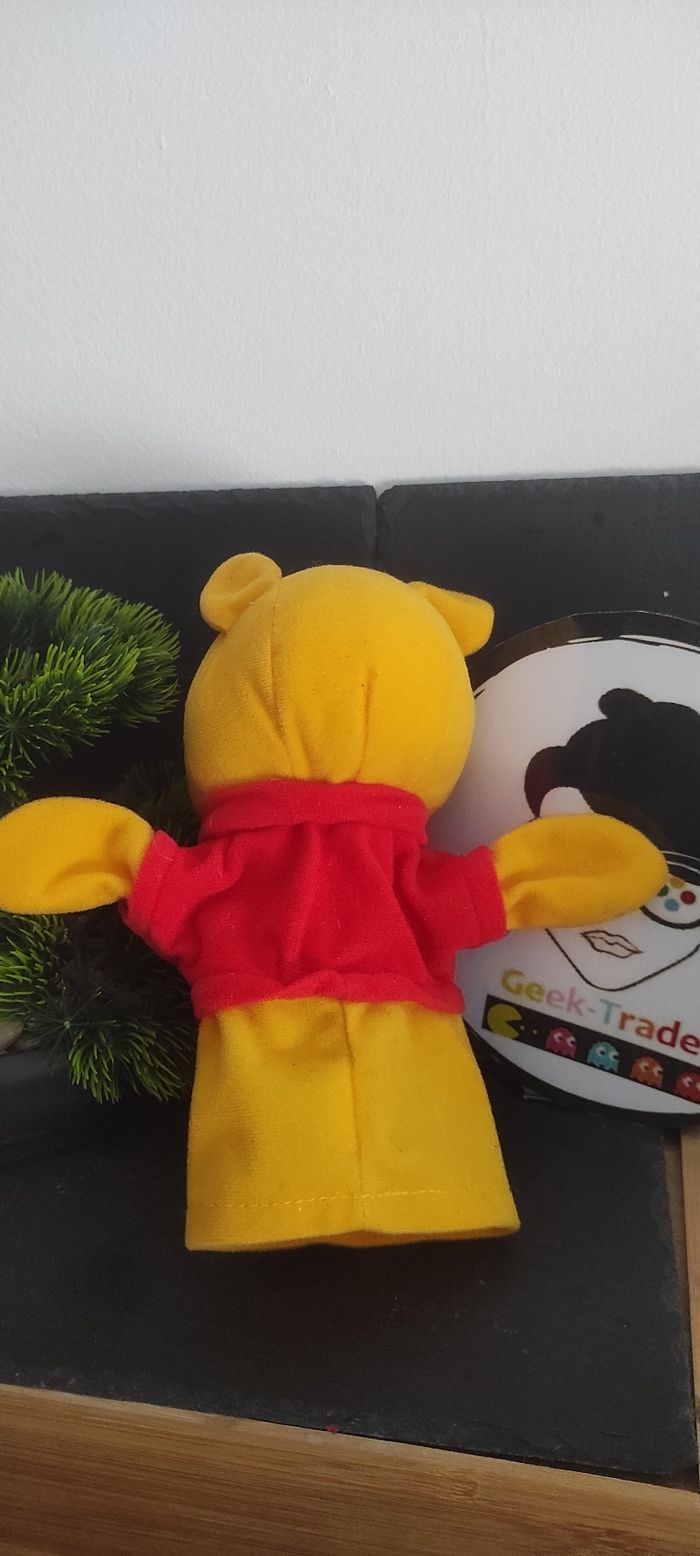 marionnette doudou winnie l'ourson the pooh jaune rouge disney interdis snc ancien - photo numéro 2