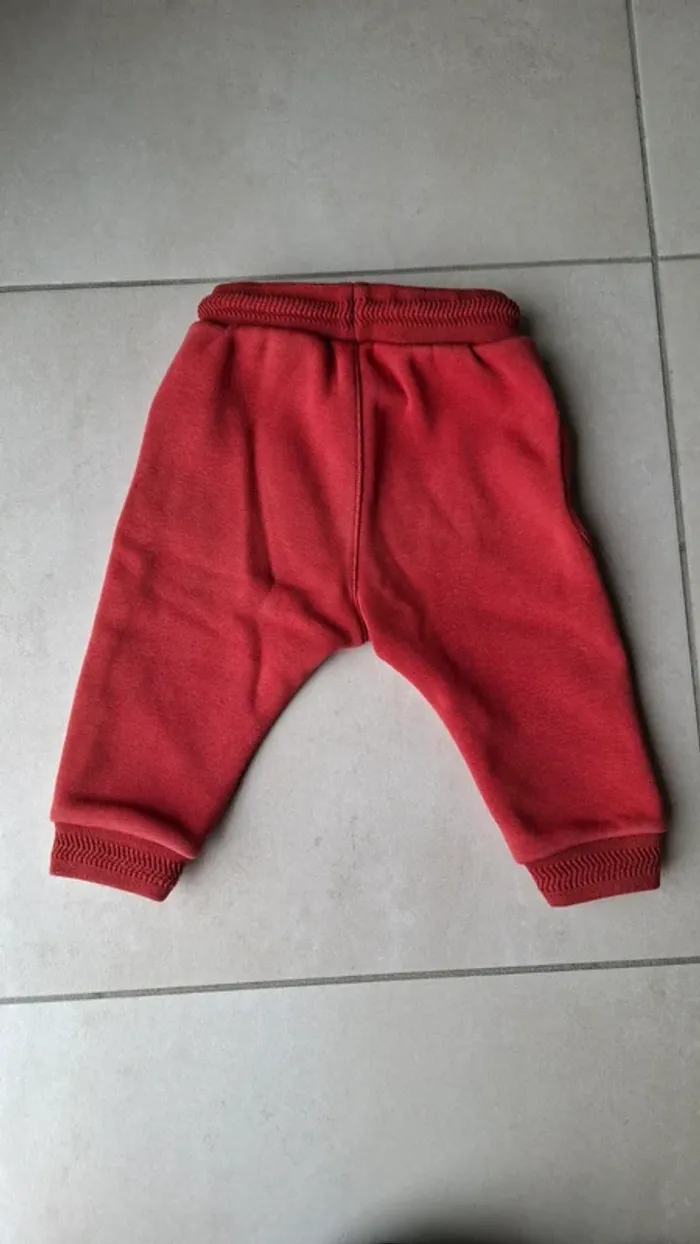 Lot 3 pantalons souples 12 mois - photo numéro 3