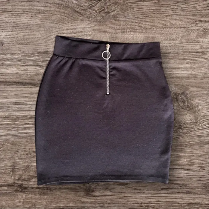 Lot de trois jupes noires taille S - photo numéro 2