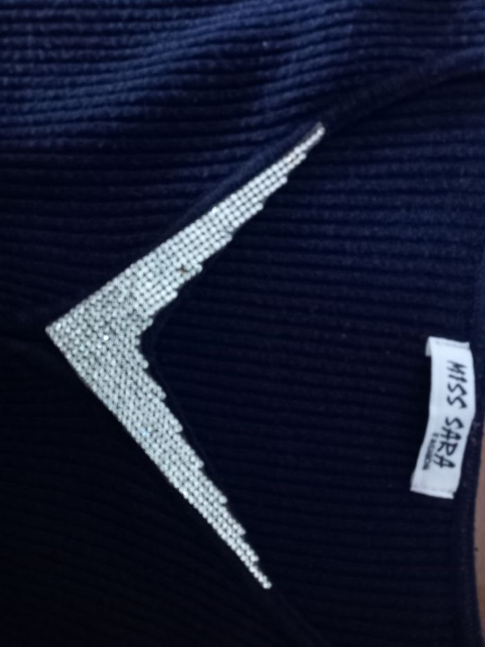 Pull bleu marine - photo numéro 2