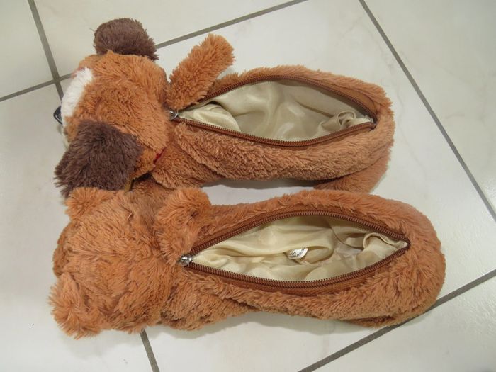 lot de 2 trousses en peluche - photo numéro 4