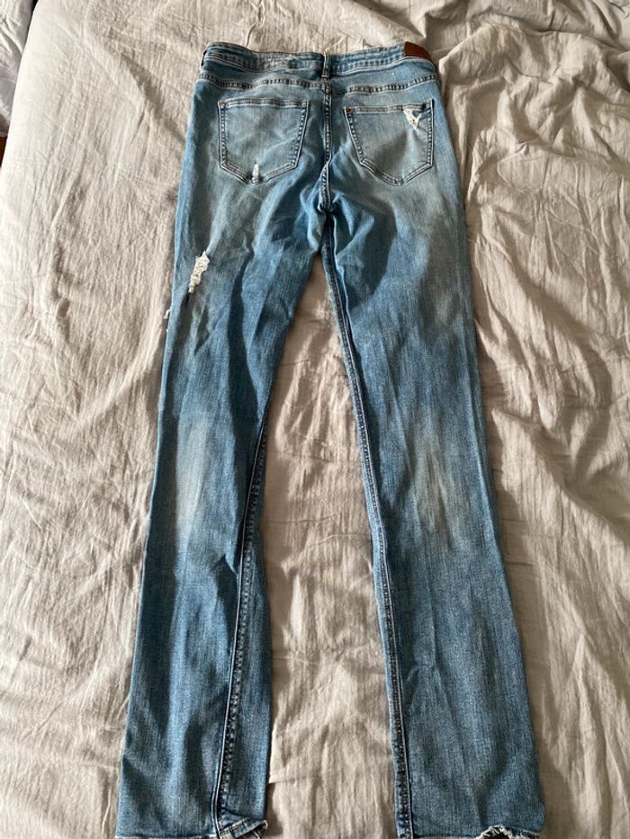 jean troué taille 42 - photo numéro 2
