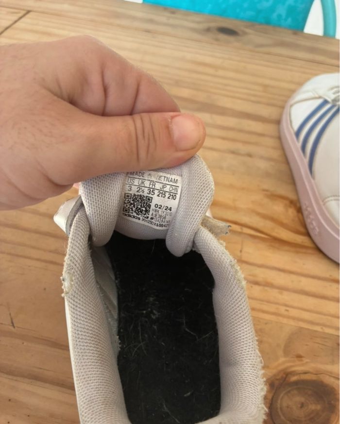 Adidas basket fille taille 35 - photo numéro 2