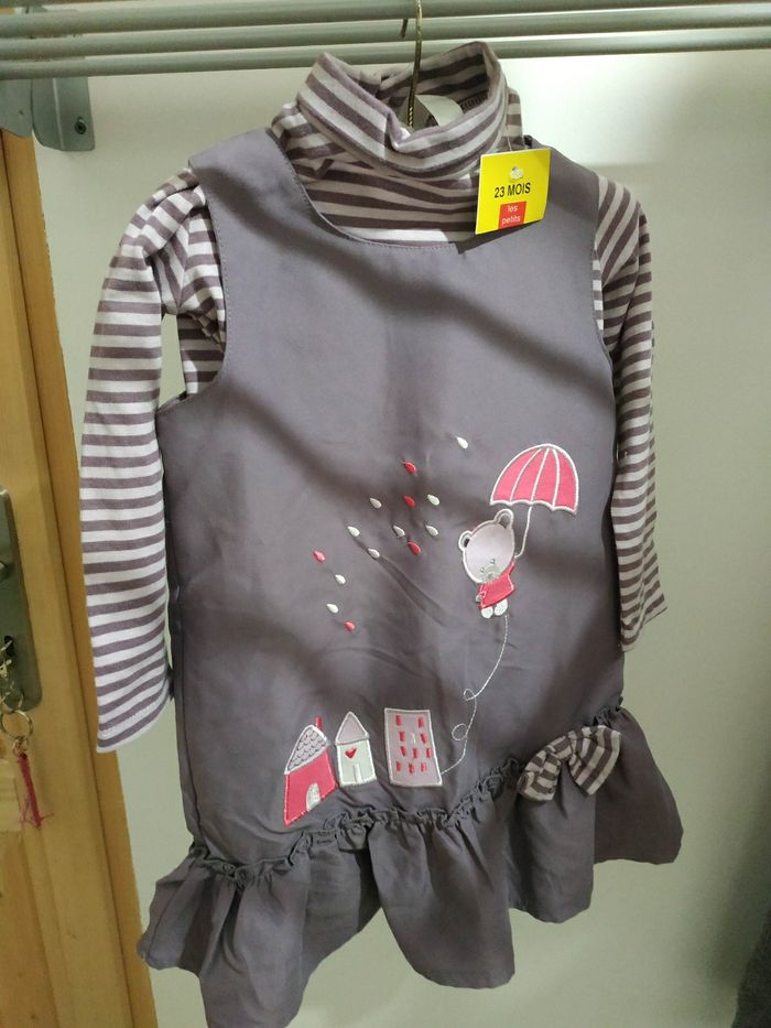 Robe chasuble et haut col roulé - photo numéro 5
