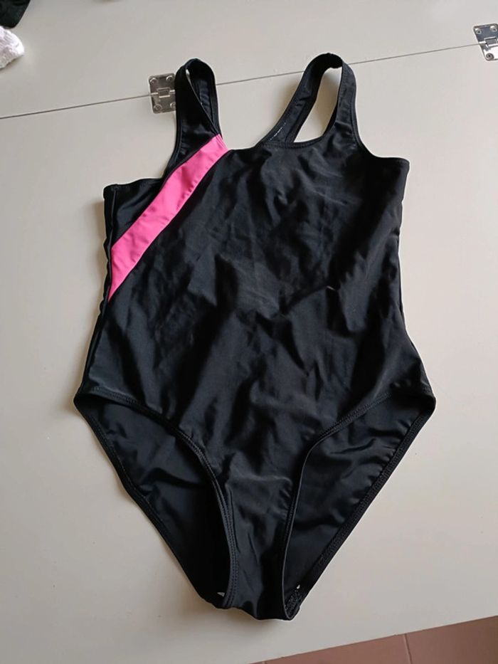 Maillot de bain tissaia noir et rose 16 ans