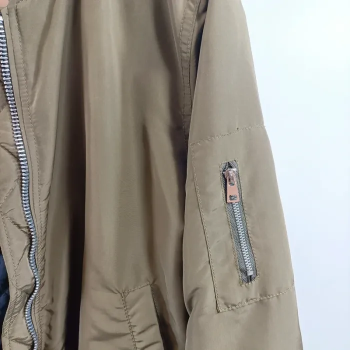 Bomber kaki zippé Stradivarius col et poignets contrastants T36 A1441 - photo numéro 4