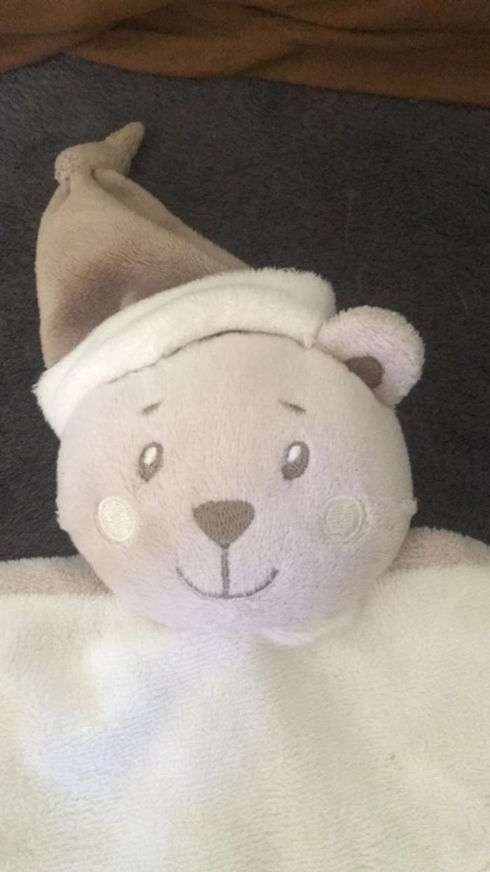 Joli doudou beige
