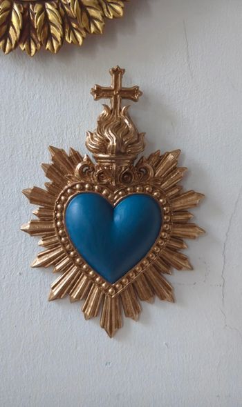 Coeur ex voto bleu et doré - cabinet de curiosité 