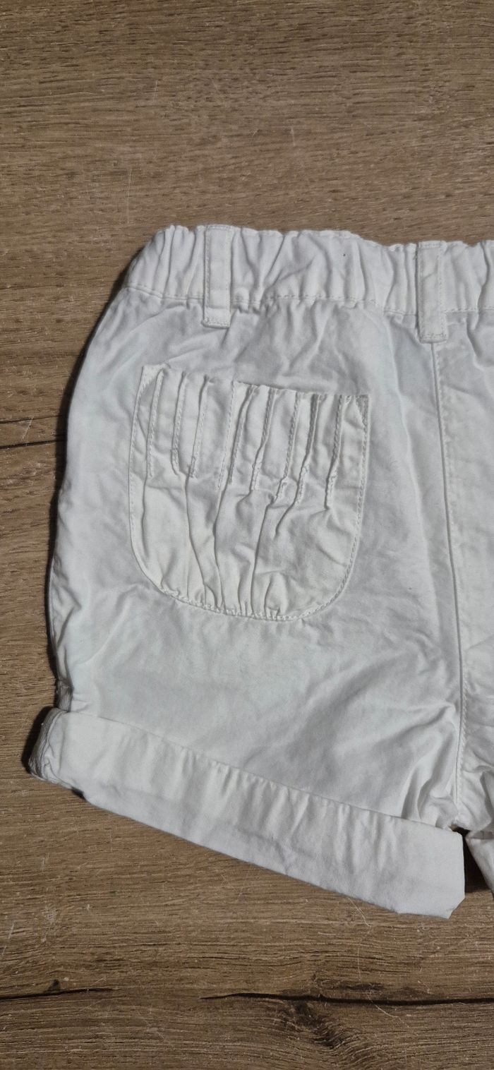 Short Petit Bateau 2 ans - photo numéro 4