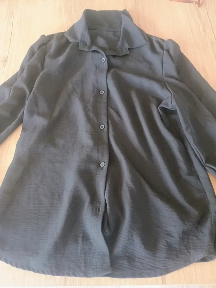 Chemise noire basique – Taille 1 - photo numéro 3