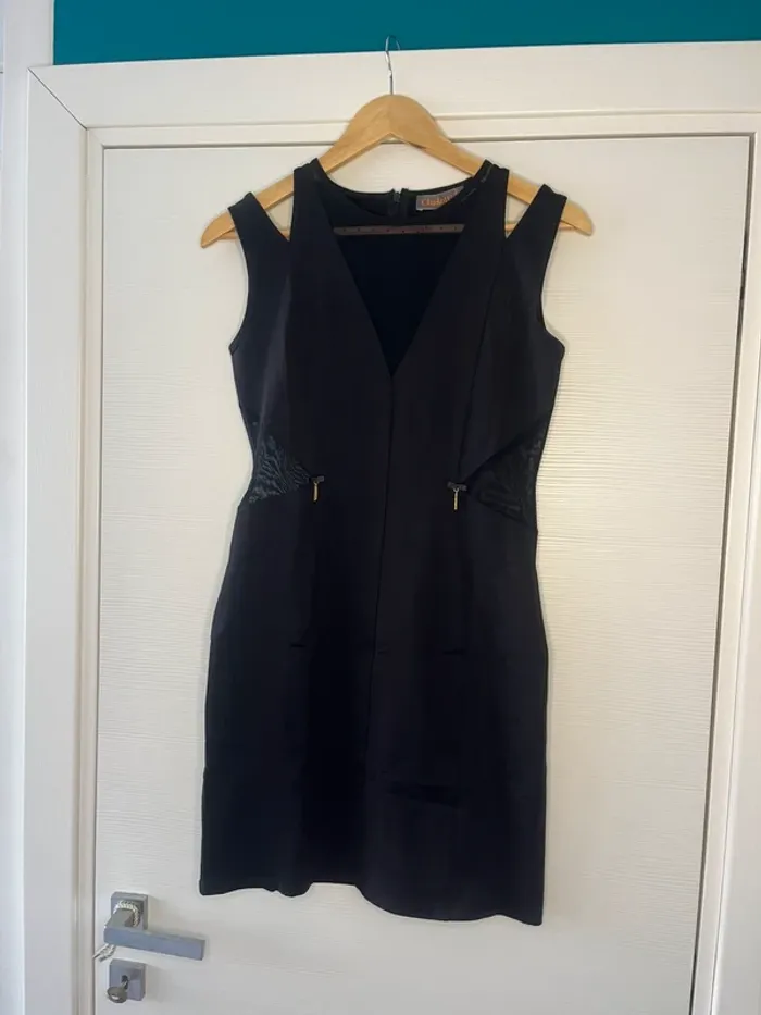 🔹 Robe noire élégante – Charlott’ 🔹