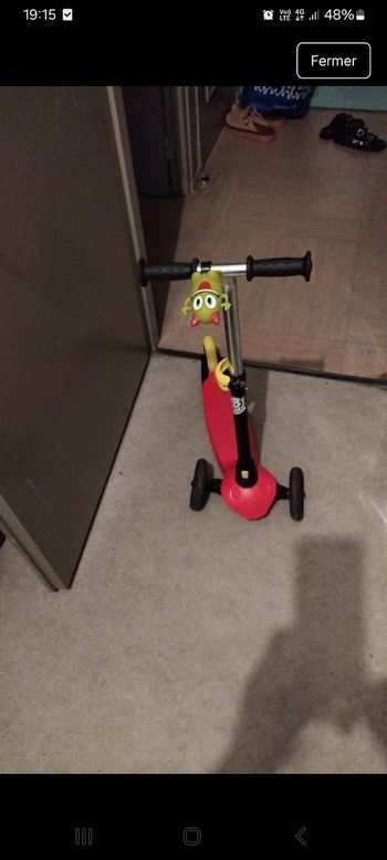 Tre belle trotinette file