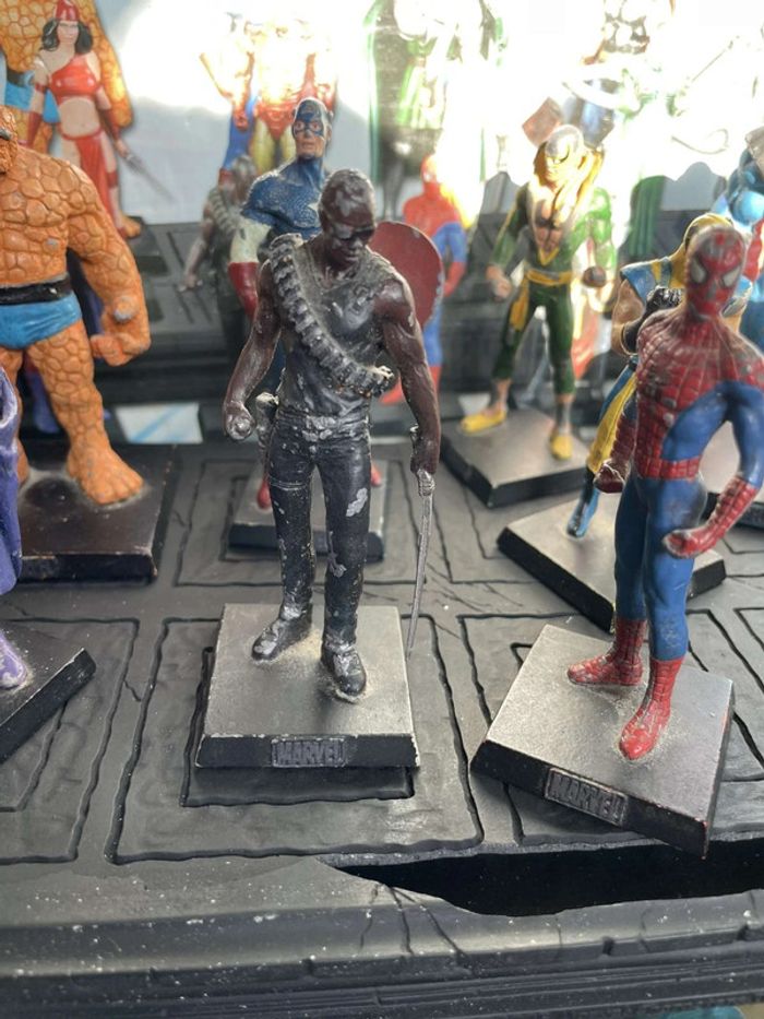 Figurines Marvel en Plomb + Soccle Vintage - photo numéro 11