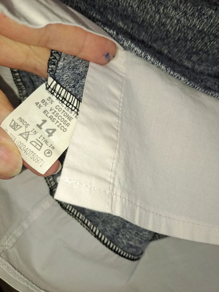 Joli pull chemise 14 ans gris blanc tbe 1 micro tache au revers de manche non visible porté - photo numéro 4