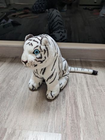 Peluche tigre blanc