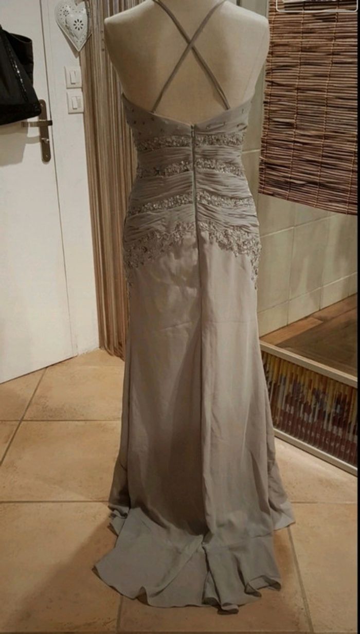 Robe de cérémonie taille 38 - photo numéro 2