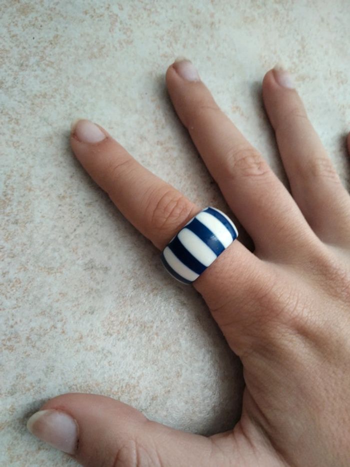 Bague bleu et blanche - photo numéro 4