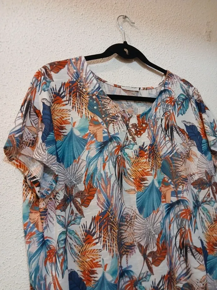 T-shirt leger fleuris multicolore " Diane laury" taille 4 - photo numéro 2