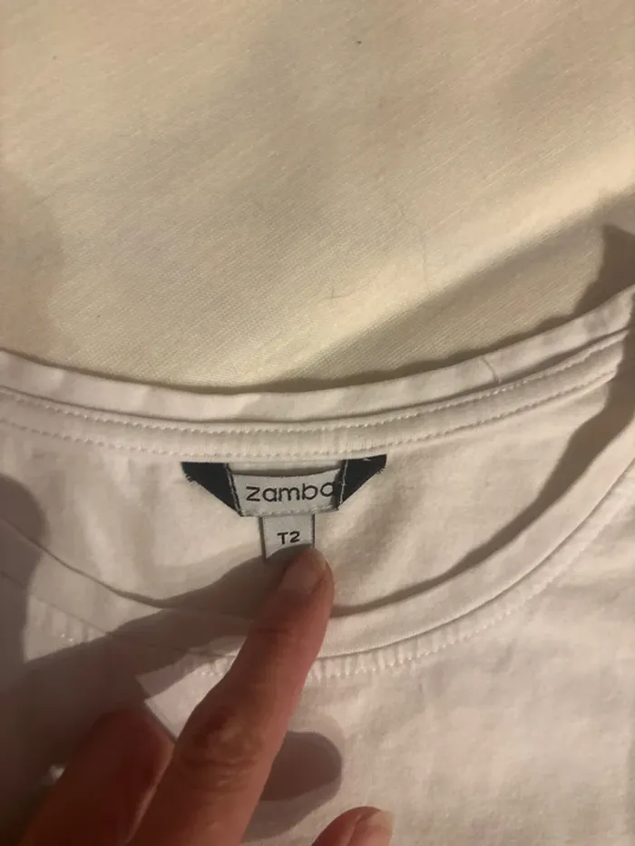 T shirt - photo numéro 2