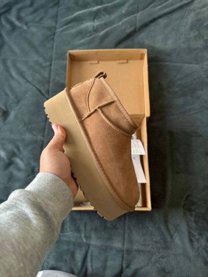 UGG Ultra Mini Platform – Chestnut – Taille 39 – 100% Authentiques