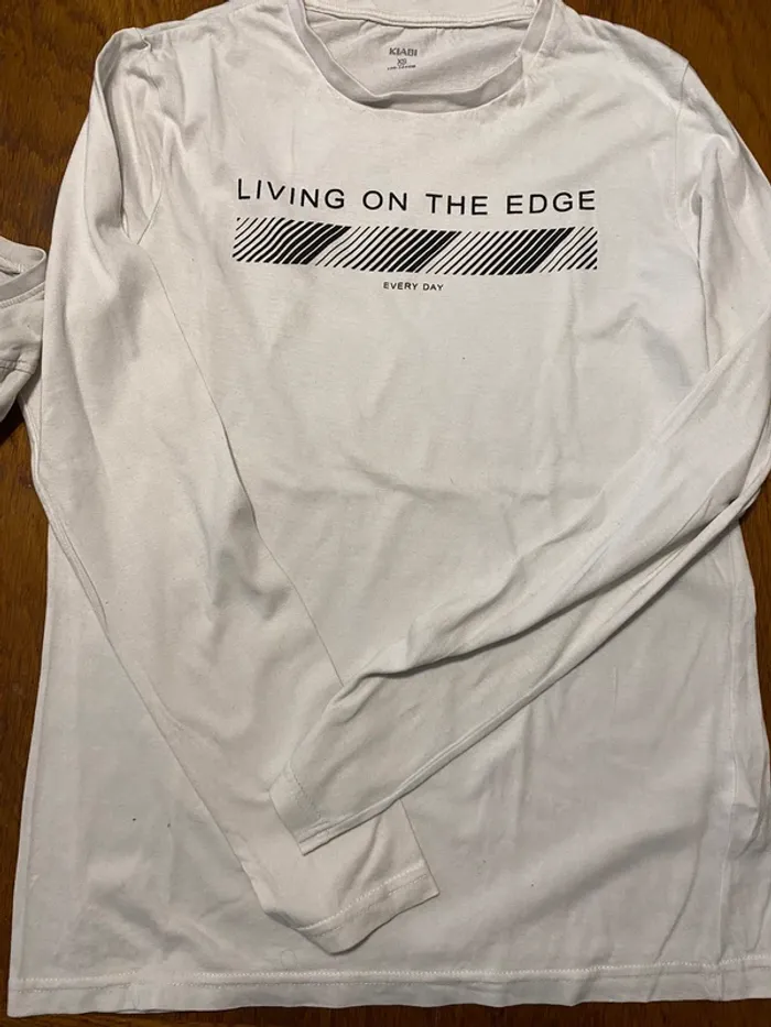 Lot de deux t-shirt 14 ans - photo numéro 3