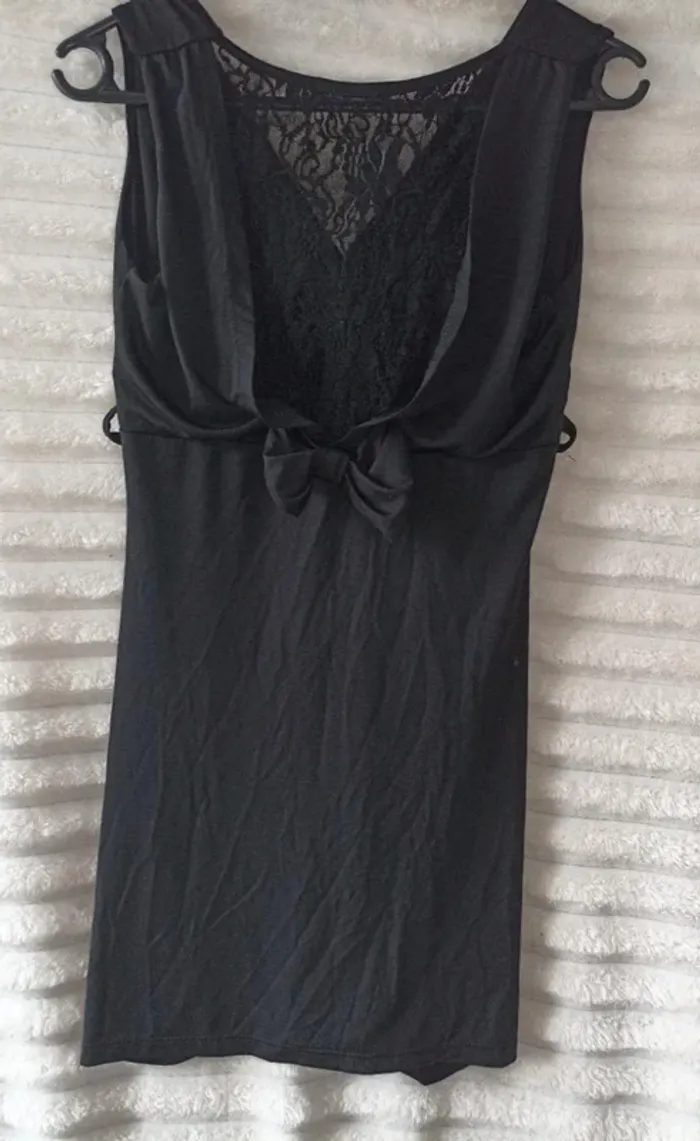 Robe noir - photo numéro 2