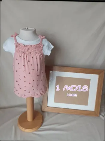Adorable ensemble combishort & tee-shirt manches courtes Kiabi fille 1 mois