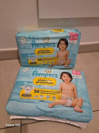 Couches Pampers premium protection taille 4