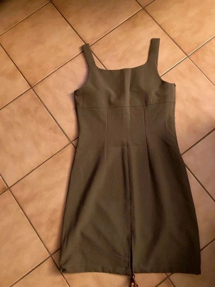 Robe 38 - photo numéro 3