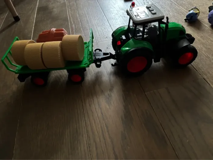 Tracteur avec ballots paille tbe - photo numéro 4