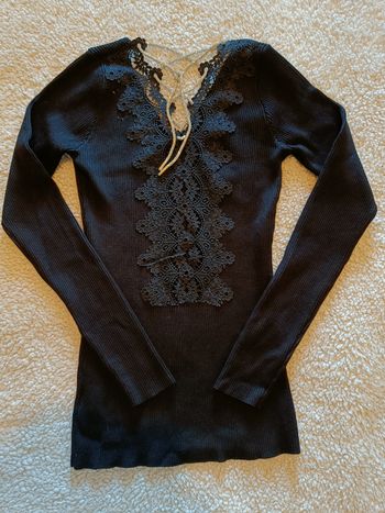 Pull noir