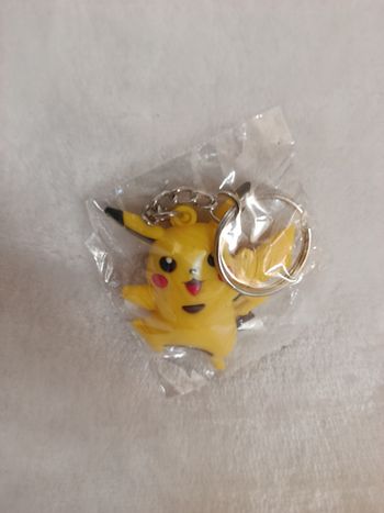 À saisir : porte clé " Pikachu " !