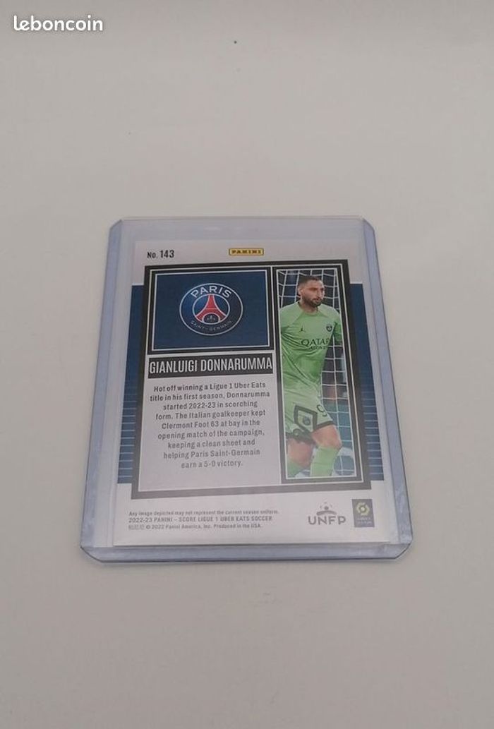 Carte Panini score Ligue 1 2022-23 Gianluigi Donnarumma n°143. - photo numéro 3