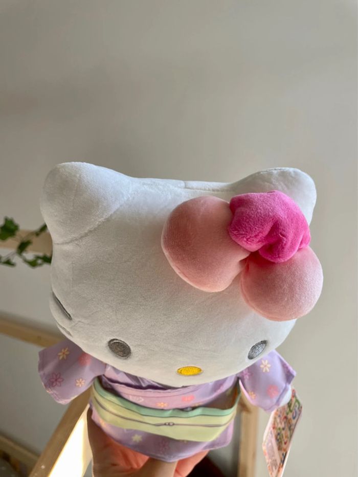 Peluche Hello Kitty sanrio Kimono 👘 - photo numéro 6