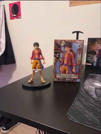 Figurine one piece luffy 