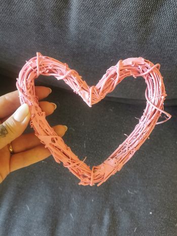 Petit cœur en bois rose